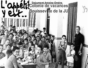 Oran- SDV- 7048-autour d'une table entre bons amis